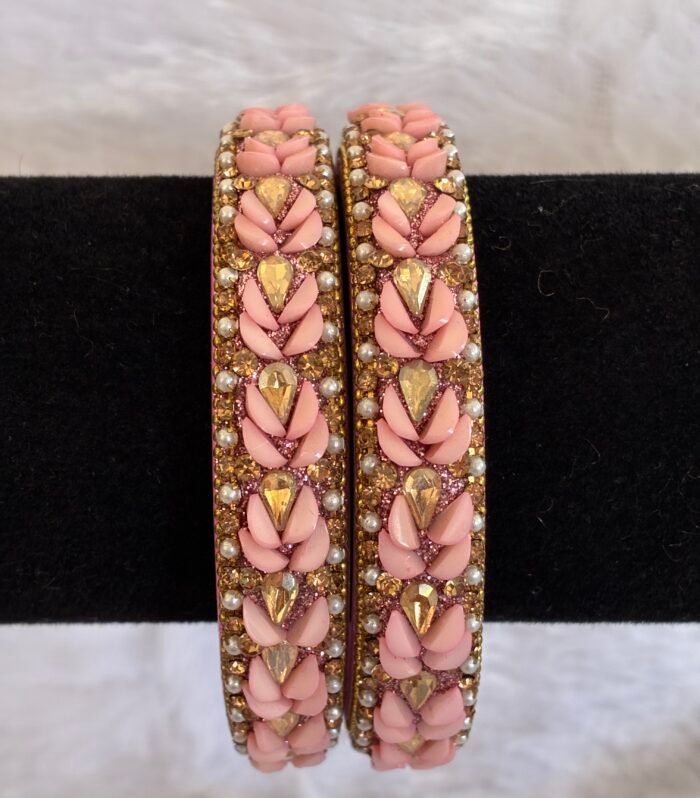 Kada (Set of 2 bangles)